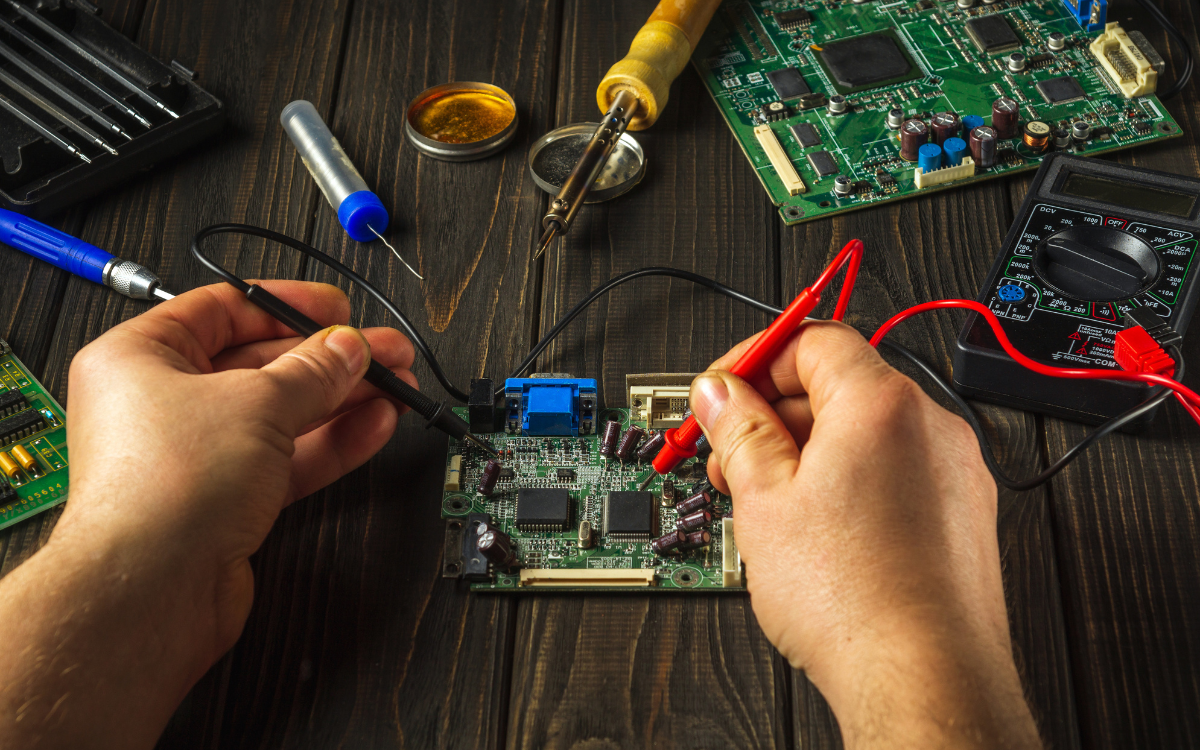Electronics Repair 🔌🖥️