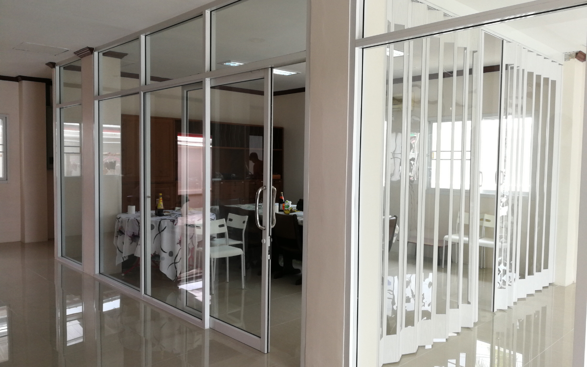 Aluminium Door & Window Glass Fitting 🚪🪟